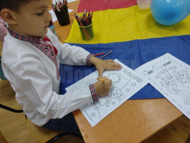 Liceul Tehnologic „Iorgu Vârnav Liteanu” din Liteni a celebrat Ziua Europei și 20 de ani de eTwinning