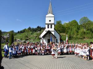 Polonezii din Bucovina au serbat sâmbătă, 10 mai, trei zile importante pentru istoria acestei comunități