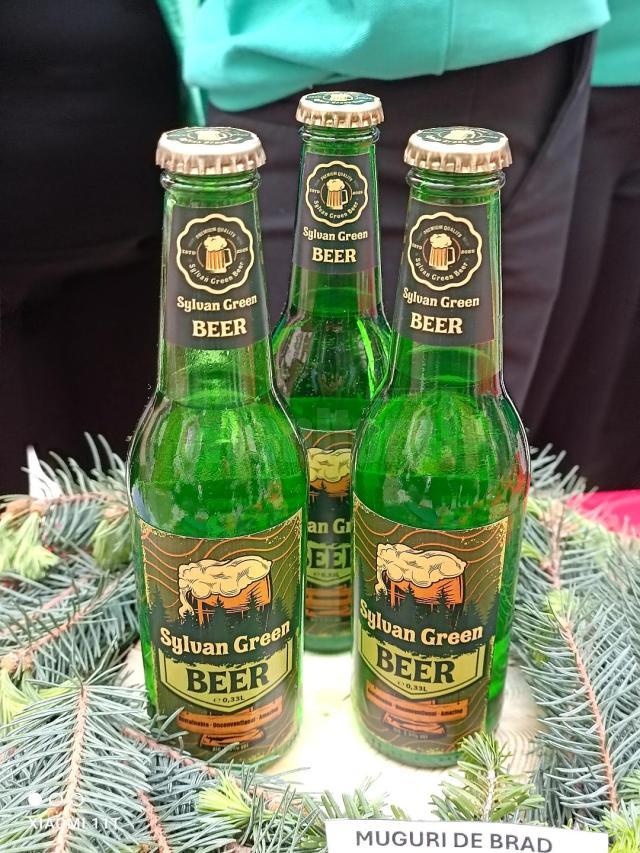 Produsul Sylvan Green Beer, berea cu mugur de brad care a ocupat primul loc în concurs