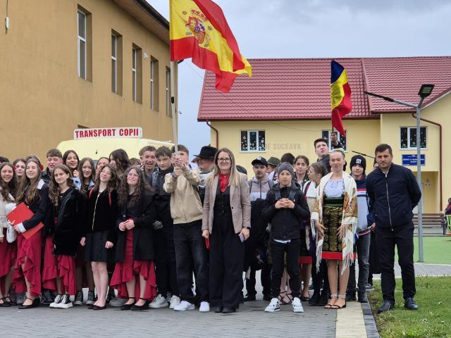 Paradă multiculturală la Milișăuți, de Ziua Europei