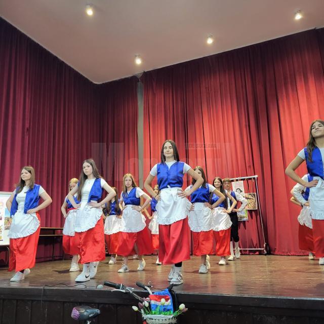 Paradă multiculturală la Milișăuți, de Ziua Europei