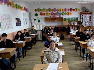 Prima ediție a Concursul „Punct și virgulă”, de limba română și matematică, la Râșca