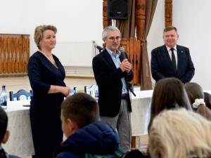 Prima ediție a Concursul „Punct și virgulă”, de limba română și matematică, la Râșca