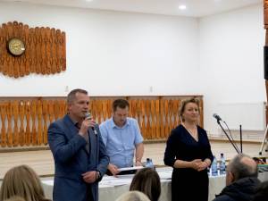 Prima ediție a Concursul „Punct și virgulă”, de limba română și matematică, la Râșca
