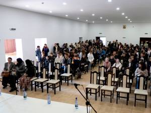 Prima ediție a Concursul „Punct și virgulă”, de limba română și matematică, la Râșca