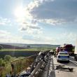 Șofer încarcerat după ce a intrat violent cu mașina în parapet, între Stroiești și Ilișești
