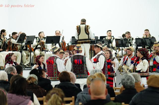 Cinci spectacole, cu artiști îndrăgiți, în Suceava, Broșteni, Ciocănești, Ipotești și Gălănești, în cadrul proiectului „10 pentru folclor”