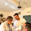 Aproape 200 de adulți și copii din Poiana Stampei au fost consultați și investigați gratuit de Caravana cu medici