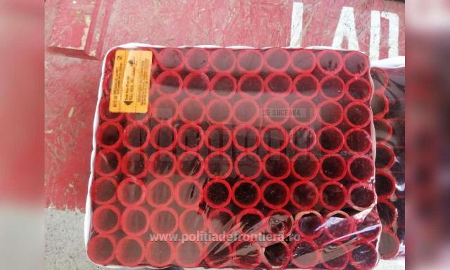 Baterii cu obiecte pirotehnice, descoperite într-o mașină care venea din Ucraina