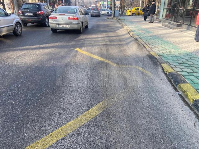 Probleme semnalate la axul principal în privința asfaltărilor efectuate în 2022 - 2023