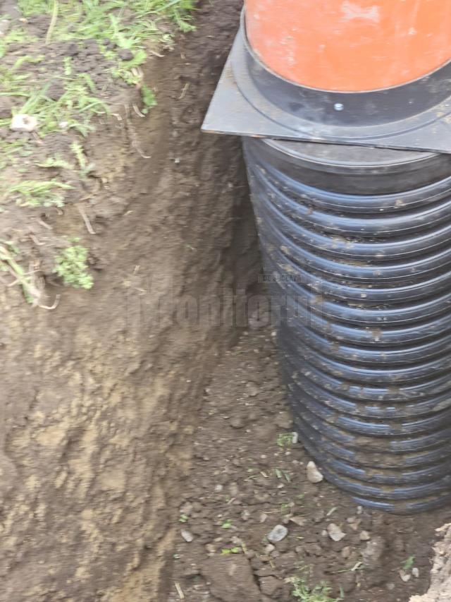 Se lucrează intens la cel mai ambițios proiect demarat în comuna Ipotești în ultimii ani