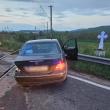 Au scăpat fără leziuni după ce BMW-ul cu care se deplasau a fost acroșat de trenul Timișoara-Iași