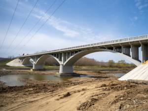Drumul Suceava - Liteni - Dolgasca a fost modernizat cu fonduri europene și județene pe o lungime de 46,2 kilometri