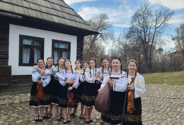 Grupul Tradițional Dor, din Moara