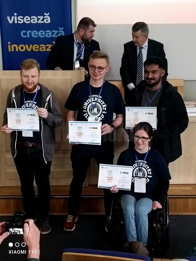 Echipajul studentesc din Ilmenau, Germania primid diplomele de clasare pe primul loc in competiția Hard&Soft 2025