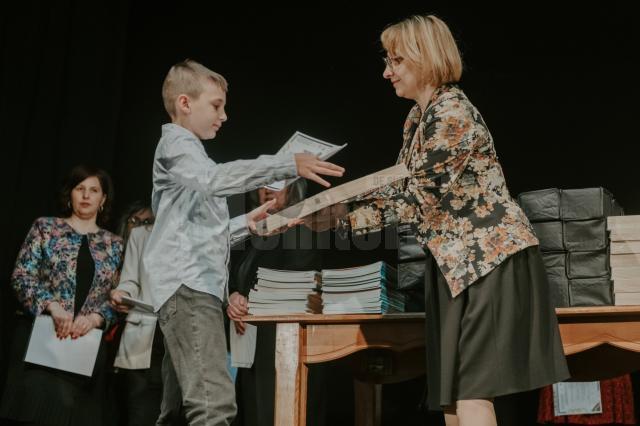 „Școala de valori” Fălticeni: Un model de educație pentru performanță și implicare comunitară