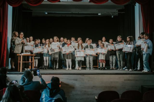 „Școala de valori” Fălticeni: Un model de educație pentru performanță și implicare comunitară