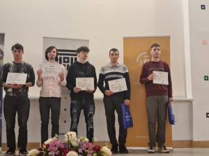 Studenți premiați la Concursul Național Studențesc de Mecanică „Andrei G. Ioachimescu” din Brașov
