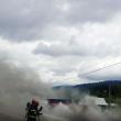 Incendiu în trafic, la platforma unui autotren care transporta un excavator