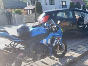 Coliziune între un autoturism și o motocicletă, pe raza localității Păltinoasa