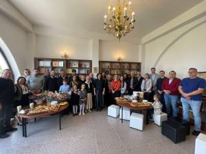 La biserica din satul Siliștea Nouă, orașul Dolhasca, a fost inaugurată Biblioteca Bogdan Galanton Moroșan