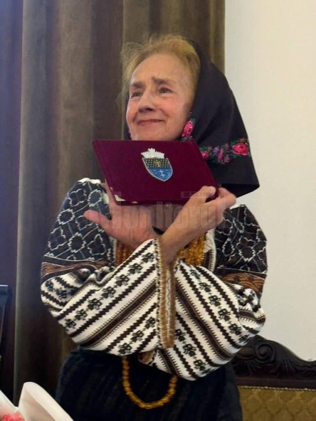 Sofia Vicoveanca a primit titlul de „Cetățean de Onoare” al comunei Putna
