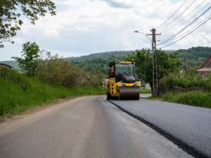 Șoldan anunță că Botoșana și Cacica vor fi, în sfârșit, legate de un drum județean asfaltat corespunzător