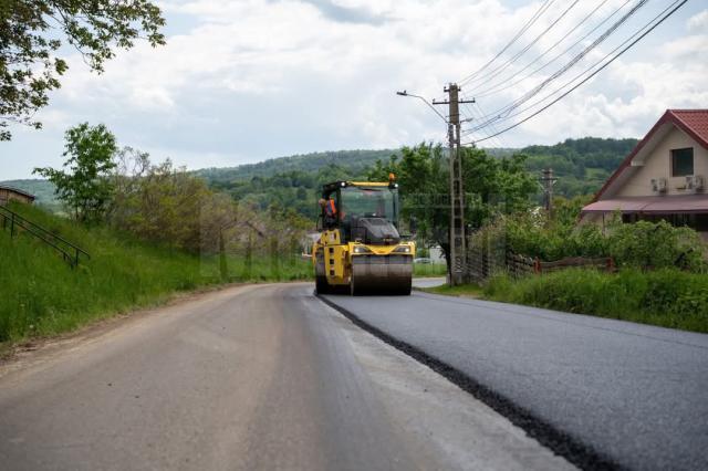 Șoldan anunță că Botoșana și Cacica vor fi, în sfârșit, legate de un drum județean asfaltat corespunzător