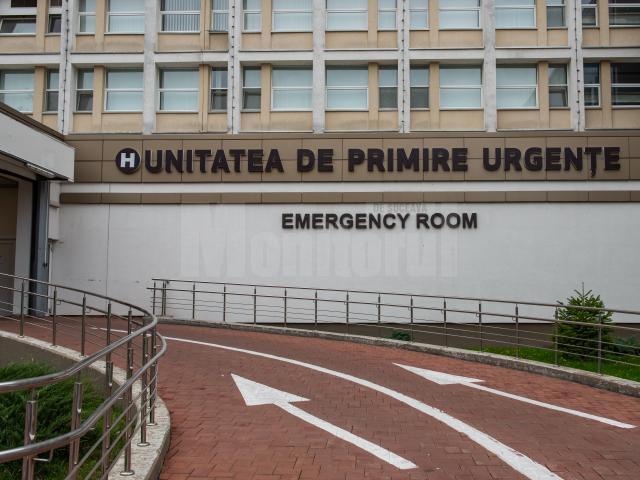 Băiatul în vârstă de 7 ani a fost transportat cu ambulanța la Spitalul Județean Suceava