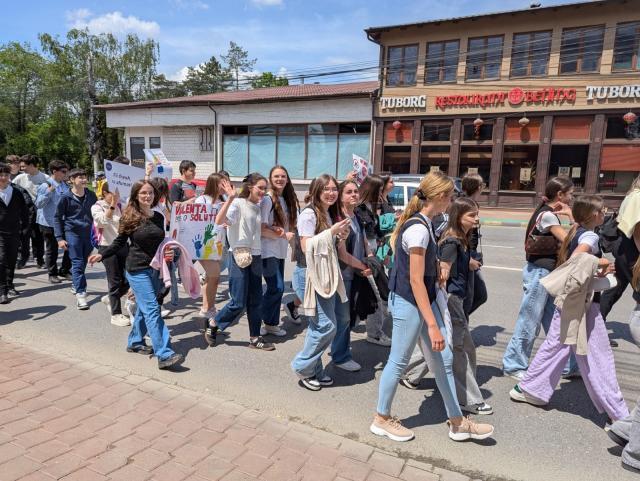Marșul „Antiviolență, antidrog, antitutun și de prevenire a accidentelor rutiere”