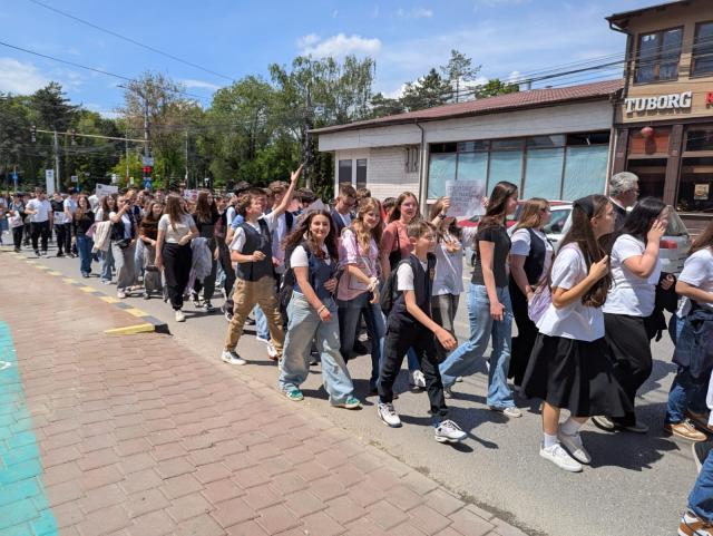 Marșul „Antiviolență, antidrog, antitutun și de prevenire a accidentelor rutiere”