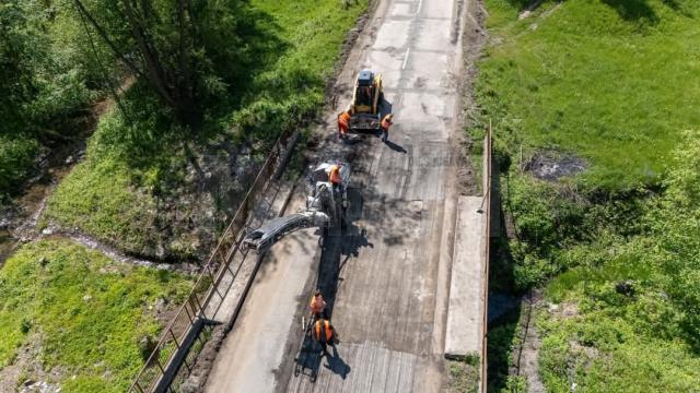Șoldan anunță că Botoșana și Cacica vor fi, în sfârșit, legate de un drum județean asfaltat corespunzător