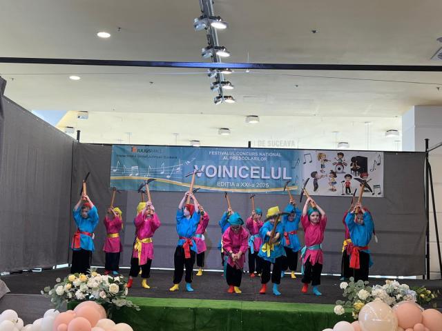 Festivalul Național „Voinicelul” a reunit peste 1.400 de copii pe scena de la Iulius Mall Suceava
