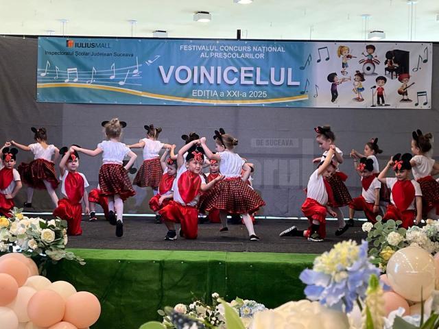 Festivalul Național „Voinicelul” a reunit peste 1.400 de copii pe scena de la Iulius Mall Suceava