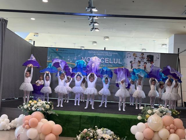 Festivalul Național „Voinicelul” a reunit peste 1.400 de copii pe scena de la Iulius Mall Suceava