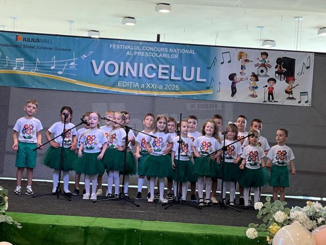 Festivalul Național „Voinicelul” a reunit peste 1.400 de copii pe scena de la Iulius Mall Suceava