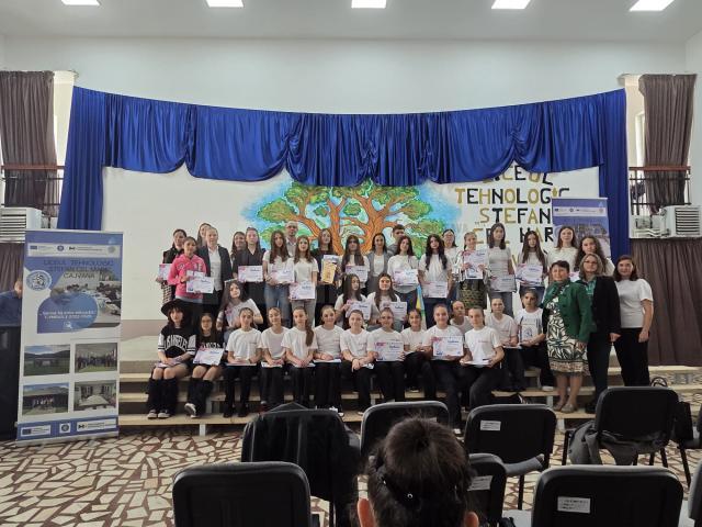 „Starul de mâine” – talent-show la Cajvana, în cadrul proiectului PNRAS - „Șansa ta este Educația!”