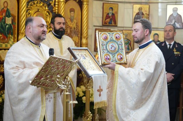 Slujba religioasă