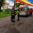 O maşină scăpată de sub control s-a oprit într-un copac din Parcul Central Rădăuţi