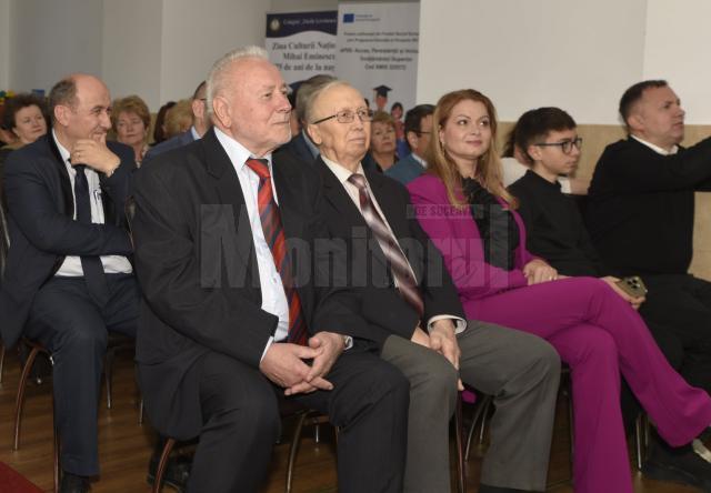 Profesorul Mihai Vitcu este sărbătorit cu respect și recunoștință de comunitatea din Fălticeni
