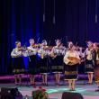 Cele mai frumoase elemente ale muzicii şi jocului din vatra satului bucovinean, prezentate la Suceava de Grupul Tradițional Dor, în fața a sute de spectatori