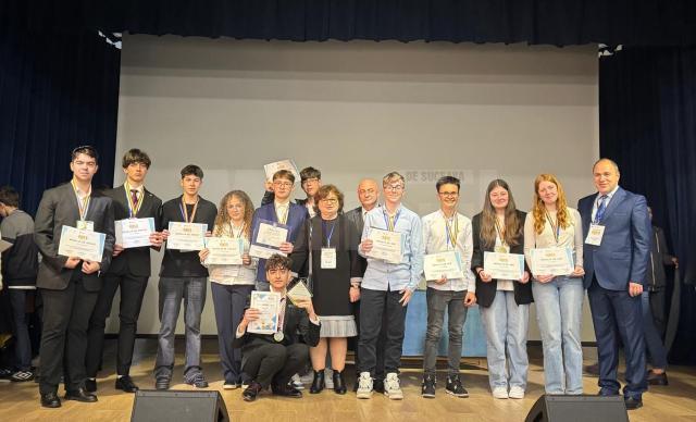 Proiecte de cercetare premiate cu patru premii și cinci medalii la Olimpiada de Creativitate Științifică