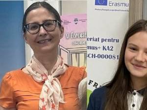 Prof. Fraseniuc Camelia Elena si Mara Maidaniuc