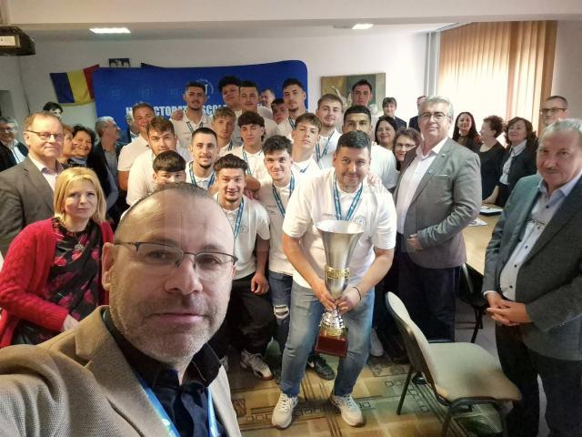 Întâlnire cu campionii de la rugby