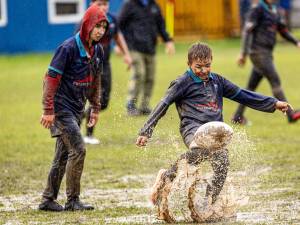 Copii de la zece cluburi din țară și din Republica Moldova au jucat rugby la Gura Humorului