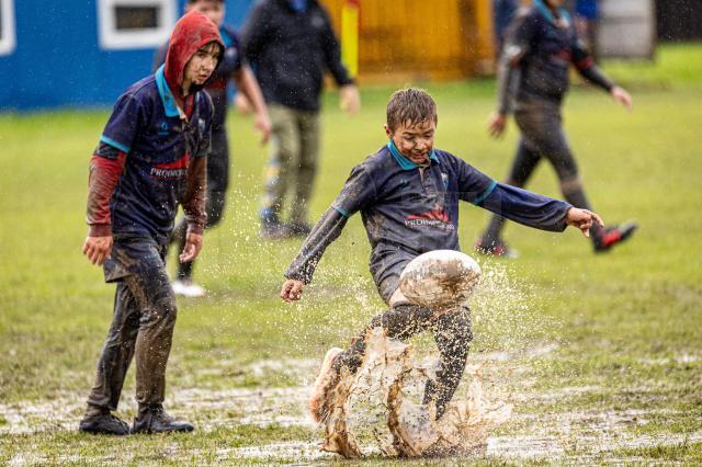 Copii de la zece cluburi din țară și din Republica Moldova au jucat rugby la Gura Humorului