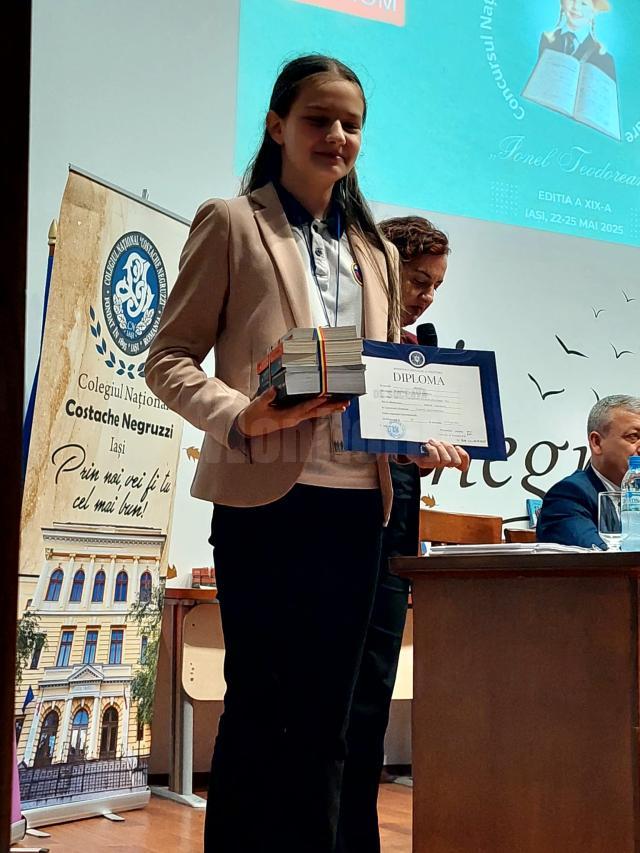 Eleva Mara Maidaniuc, de la Siret, a luat premiul I la Iași, la un concurs de literatură și artă