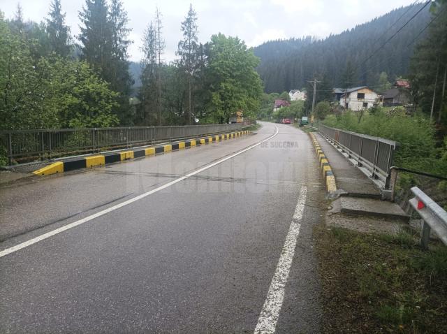 Actiuni de igienizare pe drumurile nationale și în zona podurilor pentru a preveni inundațiile