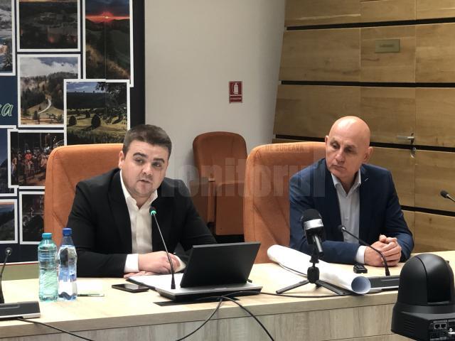 Președintele CJ Suceava, Gheorghe Șoldan și directorul ADR Nord-Est, Vasile Asandei