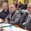 Primarul Vasile Rîmbu a lăudat spiritul civic al proprietarilor a trei garaje, care sunt de acord să renunțe la ele, pentru modernizarea străzii Ștefan Tomșa
